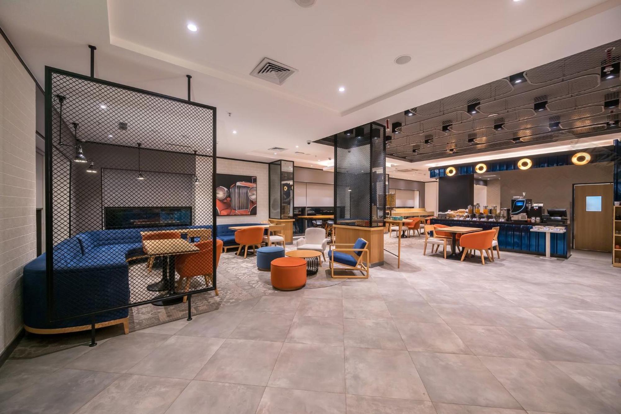 Holiday Inn Express Greater Noida Knowledge Park By Ihg Exterior photo