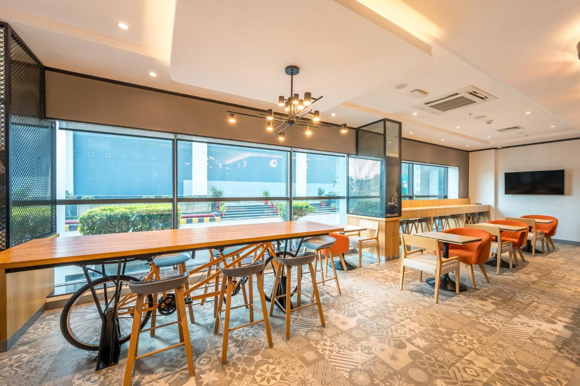 Holiday Inn Express Greater Noida Knowledge Park By Ihg Exterior photo